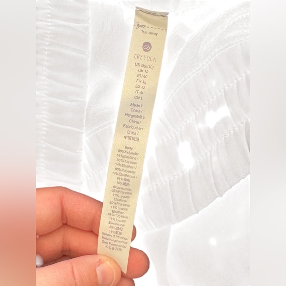 CRZ YOGA Workout Shorts High Rise Black Medium Athleisure workout - Picture 4 of 4